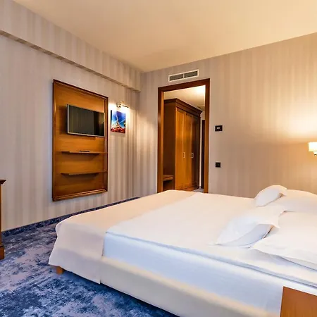 Otel Briliant 4*